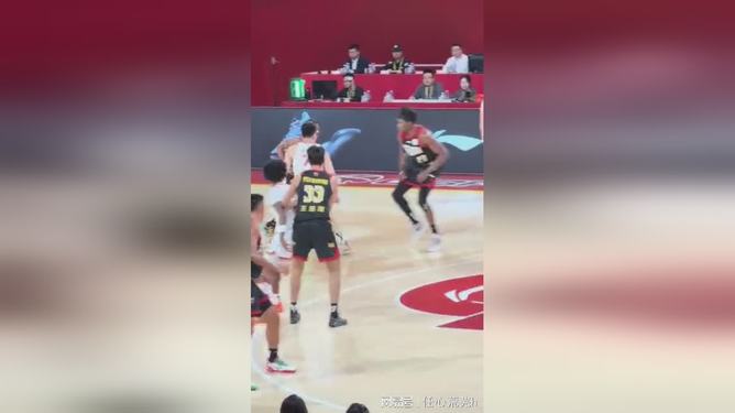 九游娱乐关于离谱！西汉姆门线救险备战意大利杯Ning在DWG比赛中悬念迭起，Rookie连续七场比赛得分超过突破纪录的信息